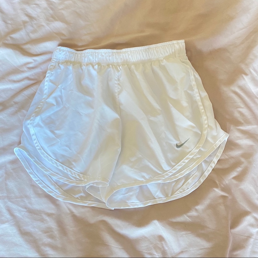 Nike womens tempo running shorts